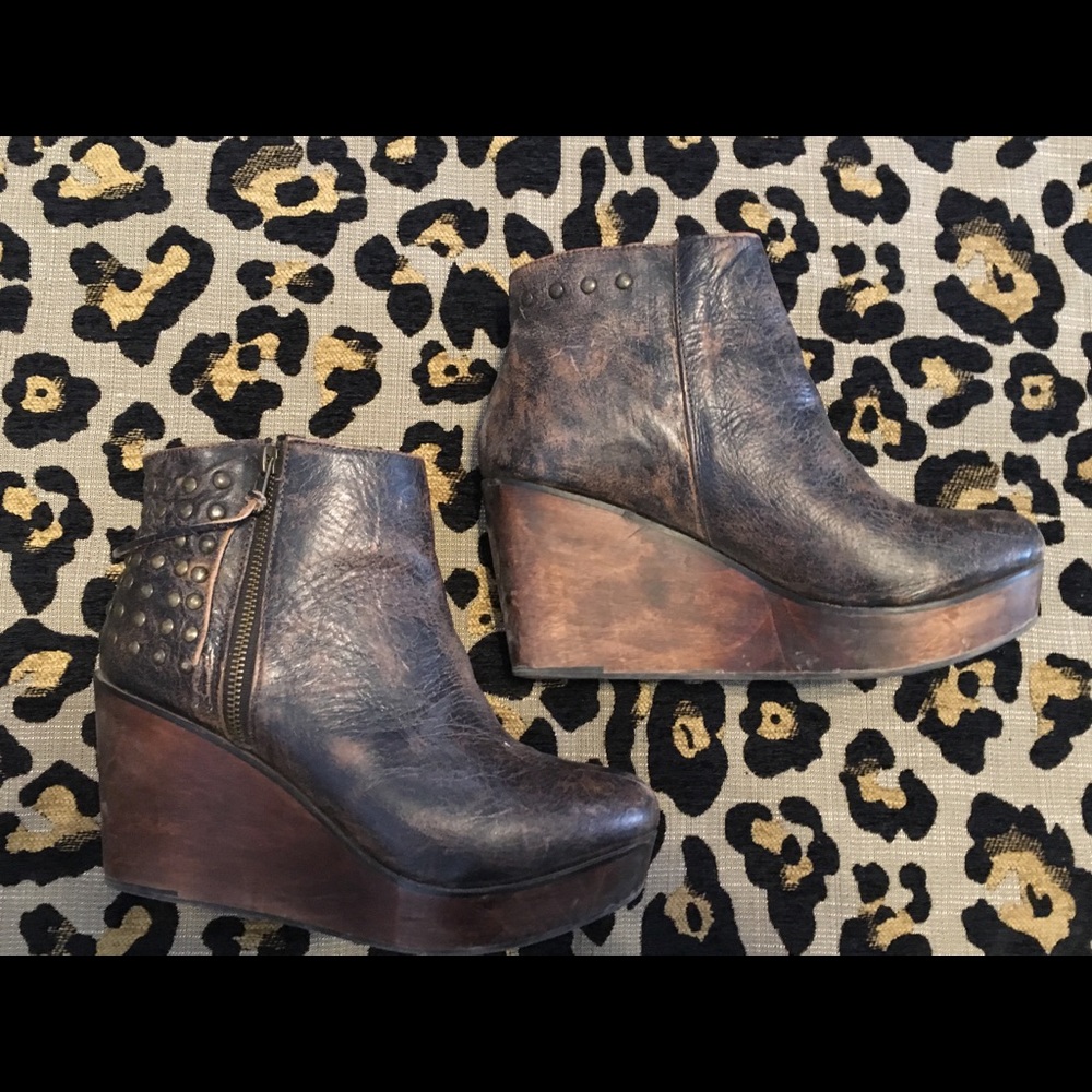 BedStu Ghent studded booties size 9